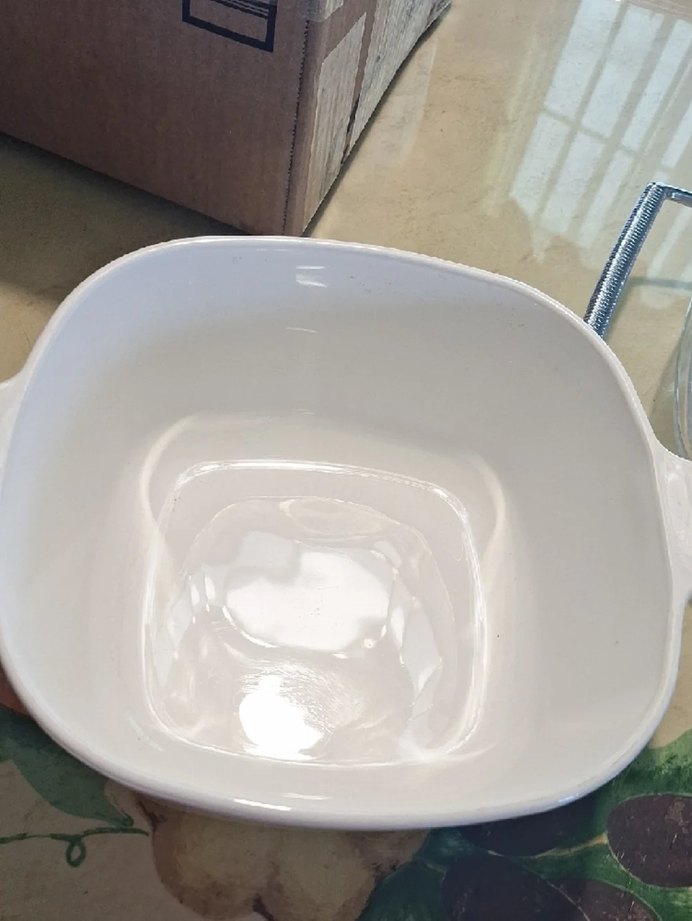 Corningware White Casserole w/ Blue Floral Motif Glass Lid And Trivit